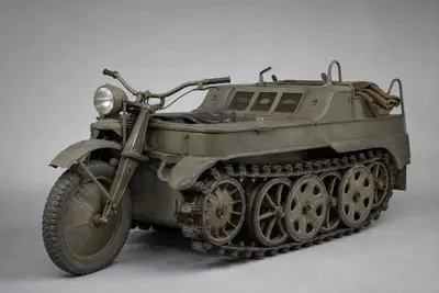 半履带摩托车(Kettenkrad)