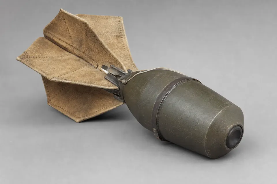 装甲投掷雷（Panzerwurfmine） · 正面